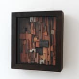 Home for the Homeless 2604, H.25,5x23x6cm, Keramiek, Lijst Glas
