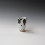 KB24-M-7 Multiple (beaker), Porcelain-Ru-Basalt-Gold, 12xØ7.5cm, TerraDelft2