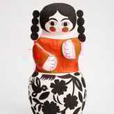 L L2501 the Girl With Braids, 1