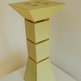 323 Column I, 1993 Keramiek Plexiglas18x18x Hoog 46cm 0013 (1)