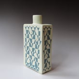 Al V 16 32 Fles, Ingelegd Porselein, H.24,5x12x6cm Terra Delft 2