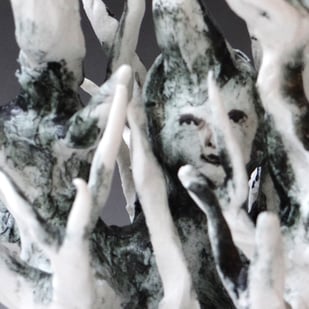 K M2512 Girl in the Wood, 2025, 27x24x16cm, Porcelain, Terra Delft4