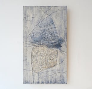 CF20-2 Éphémere, wallpiece, inlaid stoneware, 64x36cm, TerraDelft2