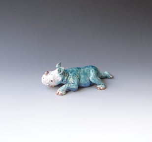 25123 Baby Rhino Ceramic Glaze Gold, H.6x19x8cm Terra Delft 2