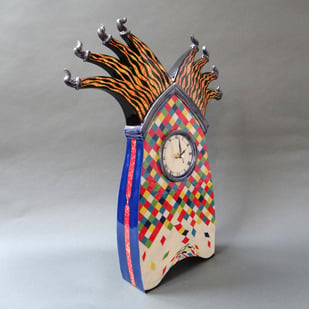 R E2504 the Jester, H.51x42x9cm., Hand Decorated Glazed Earthenware, Terra Delft3