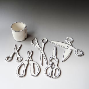 K M2510 Cup of 5 Scissors, 2025, Porcelain, Terra Delft4