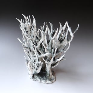 K M2512 Girl in the Wood, 2025, 27x24x16cm, Porcelain, Terra Delft2