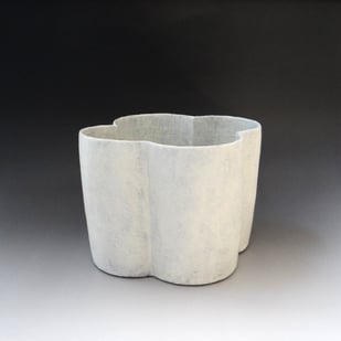 Y S2601 Flower Container, 2025, Stoneware, H.19x25,5x25,5cm, Terra Delft1