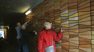 2013-10 Disclosure ceramic art in renovated Hamtunnel
