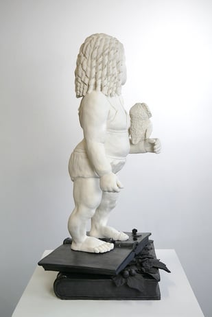 Owl Chick, 2020, Porselein, Steengoed, Goudluster, Glazuur, 83x38x50cm, R
