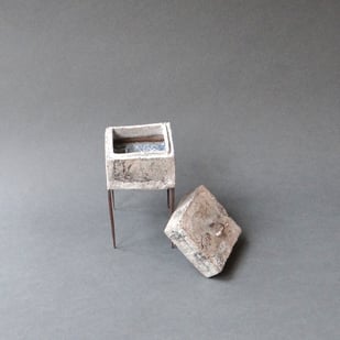 S K25 6 Doosje, Keramiek Metaal Glas, H.18x8x8cm, Terra Delft3