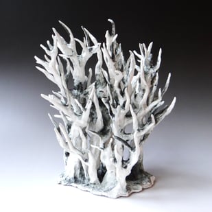 K M2512 Girl in the Wood, 2025, 27x24x16cm, Porcelain, Terra Delft1