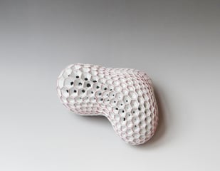BvRheeden-N.T.-2018-porcelain-red-white-h.11x20x175cm-2-TerraDelft