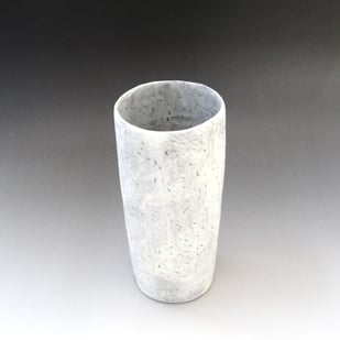 Y S2605 Vase, 2025, Stoneware, H.25x10x9cm, Terra Delft 2