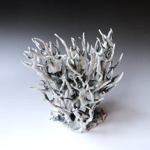 K M2512 Girl in the Wood, 2025, 27x24x16cm, Porcelain, Terra Delft3
