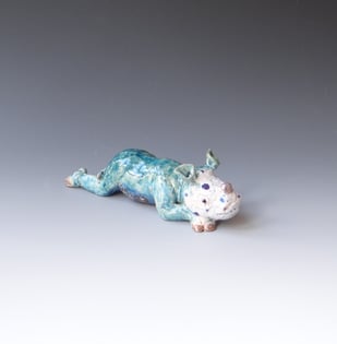 25123 Baby Rhino Ceramic Glaze Gold, H.6x19x8cm Terra Delft 1