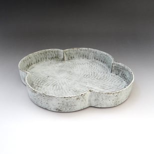 Y S2607 Flower Plate, 2025, Stoneware, H.4x28x24cm, Terra Delft 2