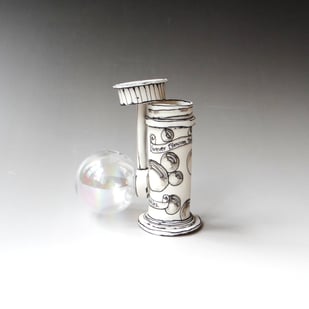 K M2505 Blowing Bubbles Forever, 2025, Porcelain, H.12x11x5,5cm, Terra Delft1