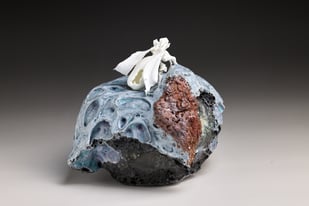 Apocalypse Unfolding Iv, Bone China, Clay, Glaze, 2024, Photo Andrew Sikorski 1.1