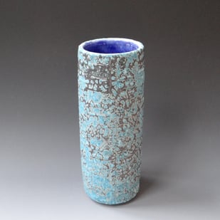P B2510 Blue Grey Cylinder With Mettled Pattern, 2025, H.28xd.11cm., Stoneware, Terra Delft1