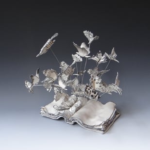 K M2501 Butterfly Book, 2025, 26x31x26cm, Porcelain Metal Wire, Terra Delft3