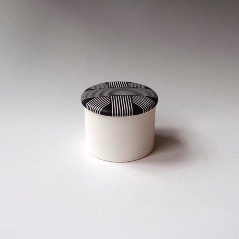 Msh 5 Box 2023, Porselein H.5,5xd.6,5cm, Terra Delft 1