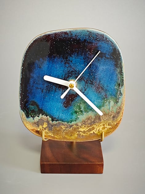 X C2501 a Clock, D.15cm